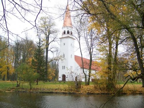 Verregneter Herbsttag (100_0361.JPG) wird geladen. Eindrucksvolle Fotos aus Lettland erwarten Sie.